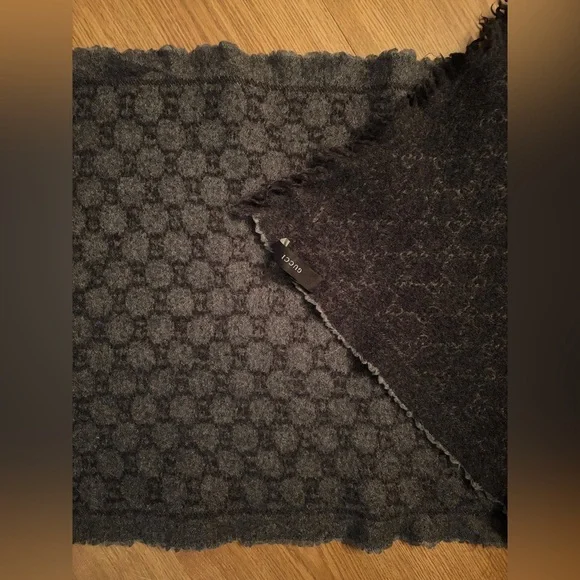 GUCCI | Italian Made 100% Wool Black Grey GG Fringe End Scarf - Picture 7 of 8
